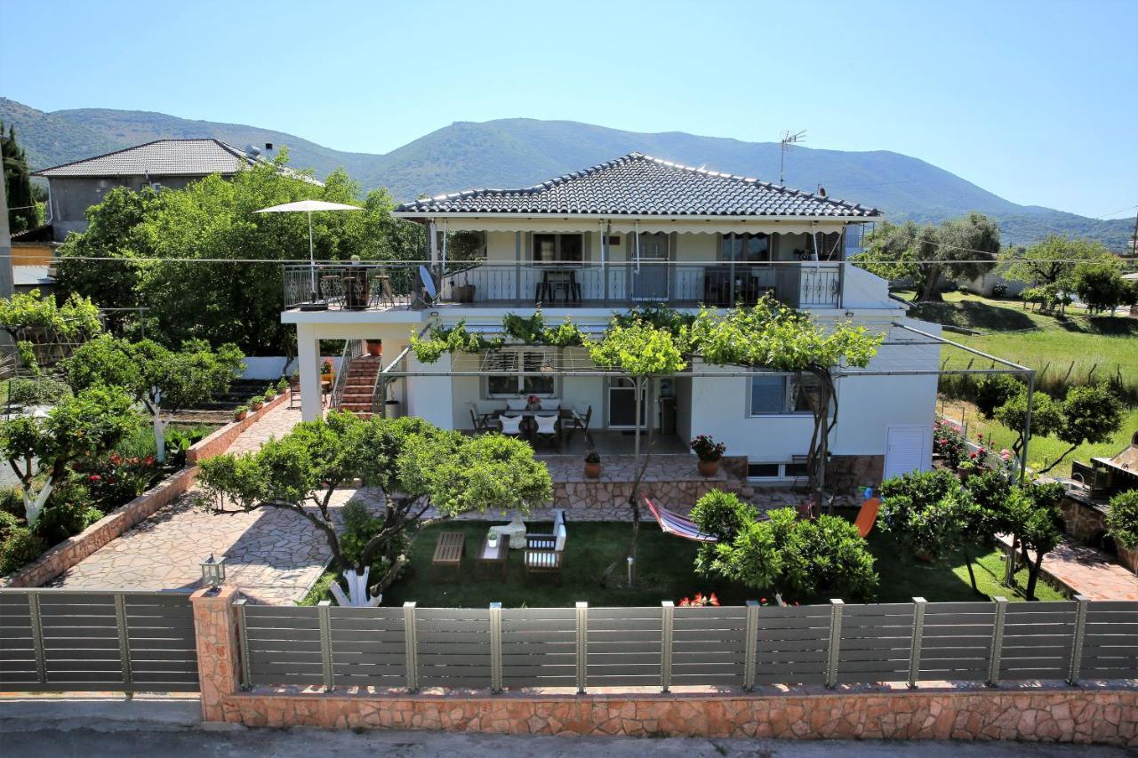 "Elegant & Quiet House" Apartment Igoumenitsa Ngoại thất bức ảnh